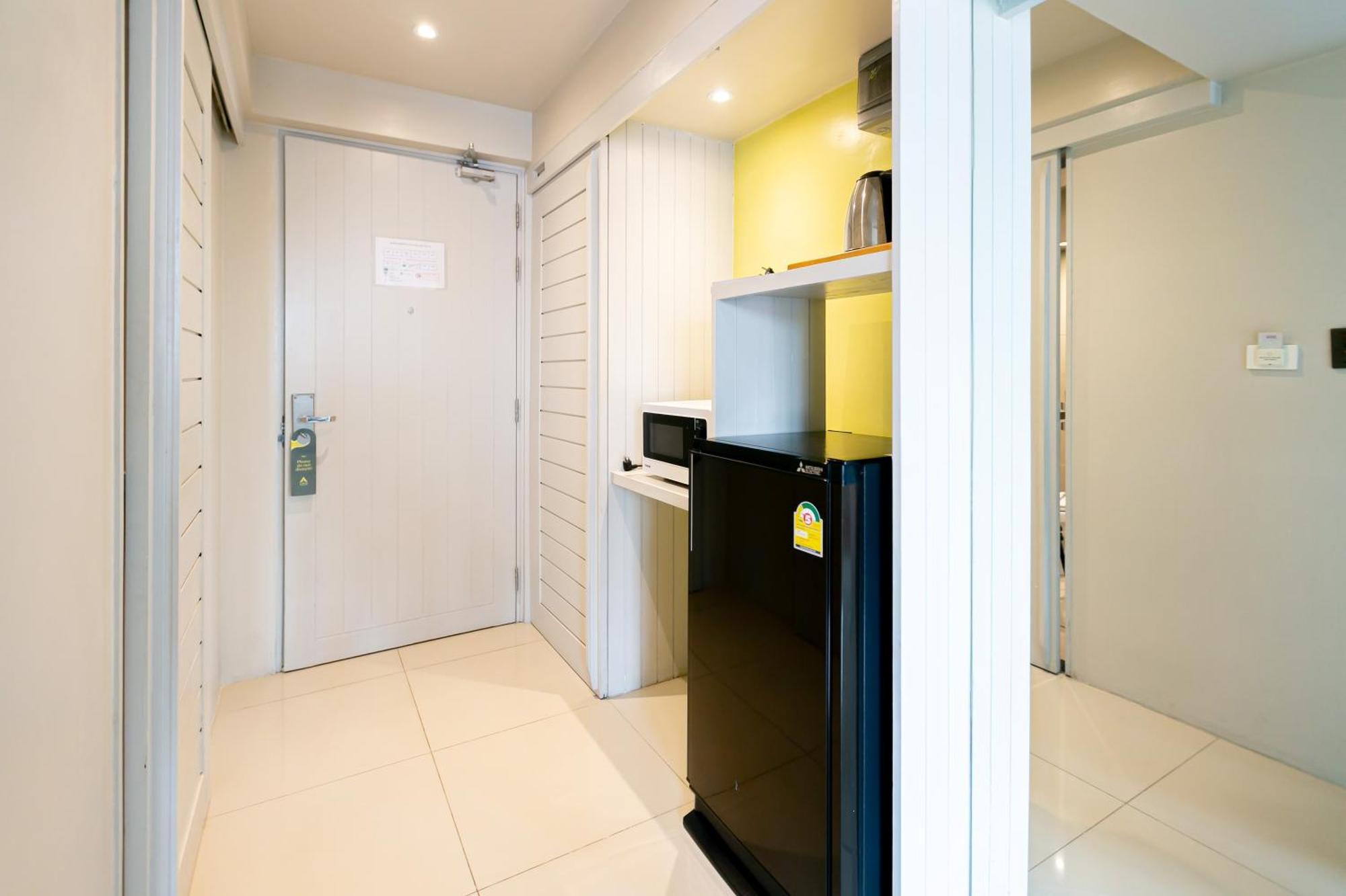 A Room Bangkok Sathorn Exteriör bild
