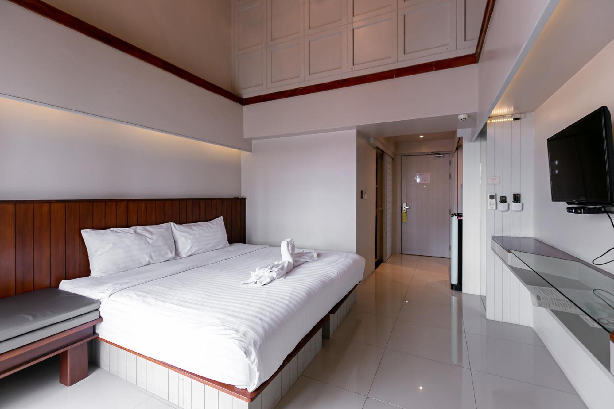 A Room Bangkok Sathorn Exteriör bild