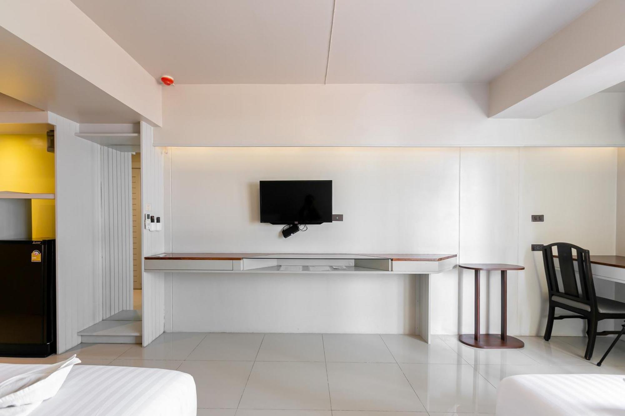 A Room Bangkok Sathorn Exteriör bild