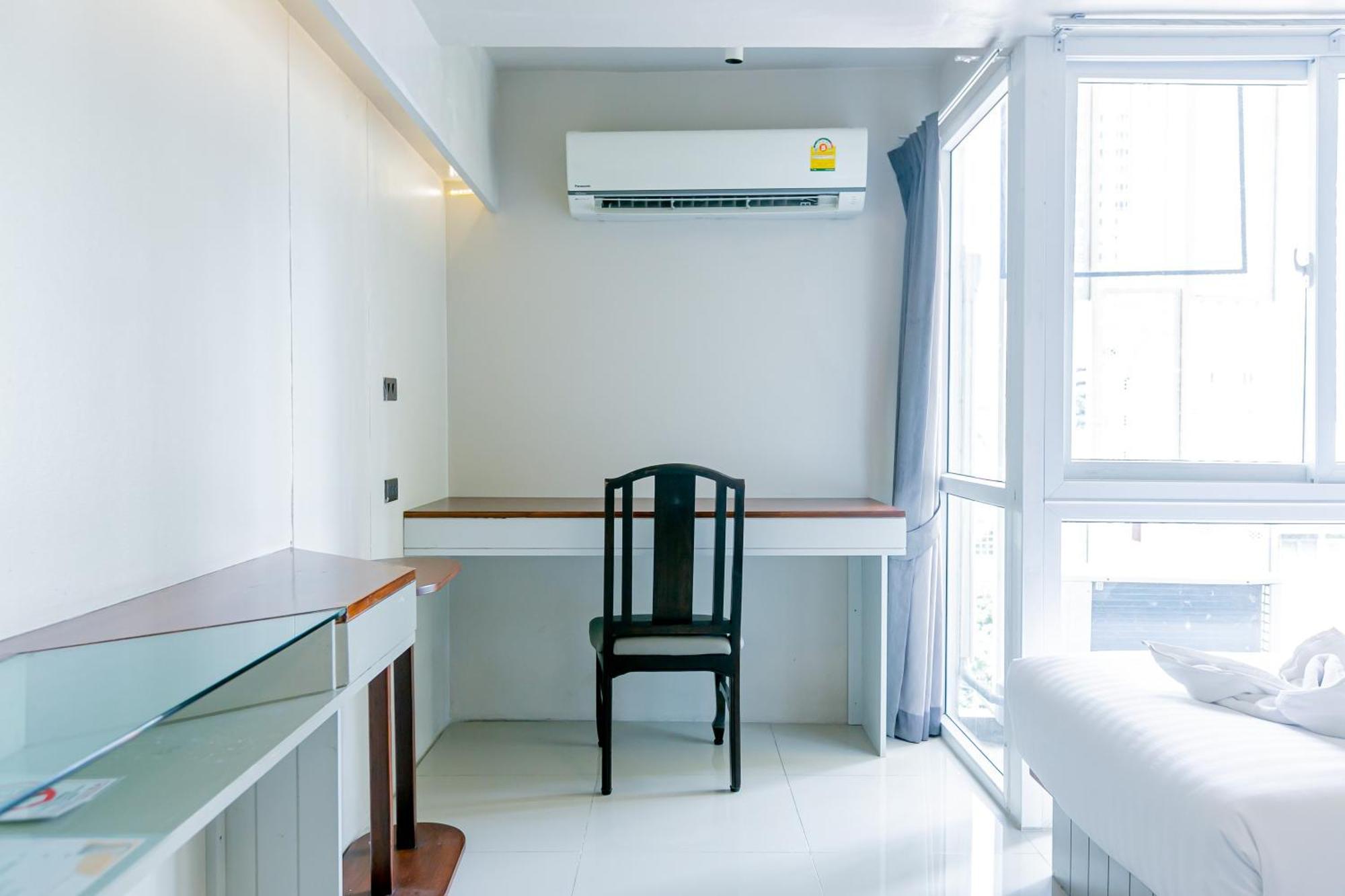 A Room Bangkok Sathorn Exteriör bild