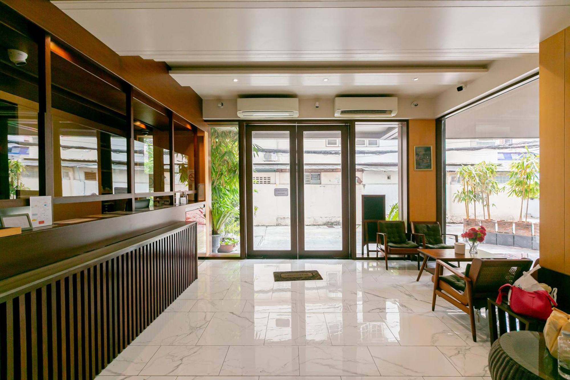 A Room Bangkok Sathorn Exteriör bild