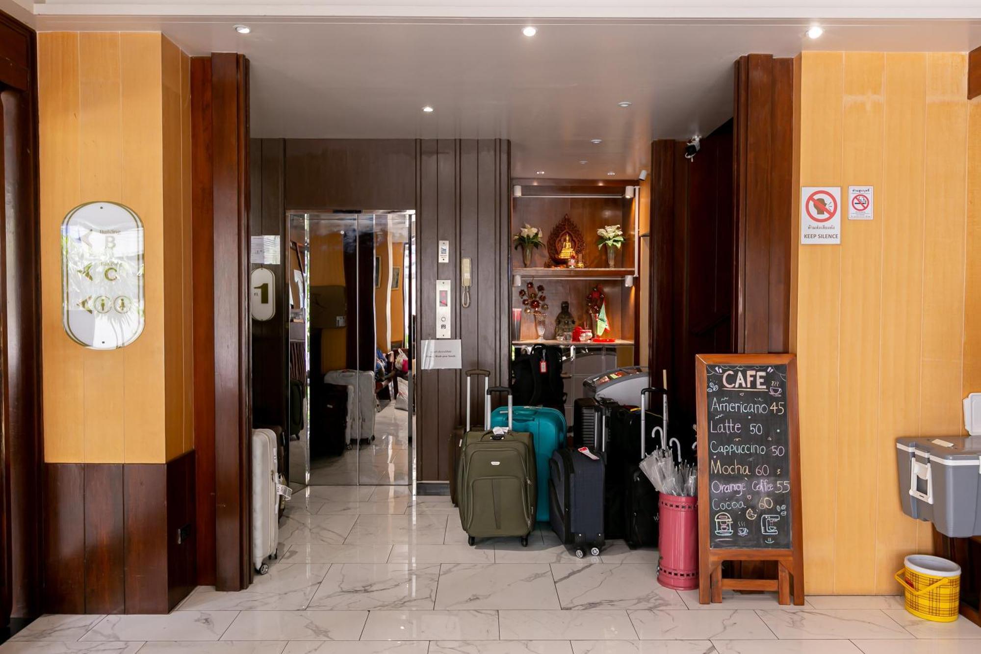 A Room Bangkok Sathorn Exteriör bild